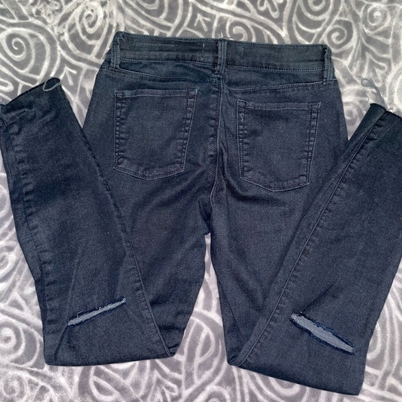 PACSUN jeans brand new only washed size 25 smoke and pet free - Picture 2 of 3